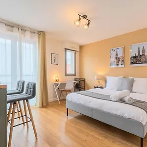 Hypercentre Equipped For 2 People! Lille